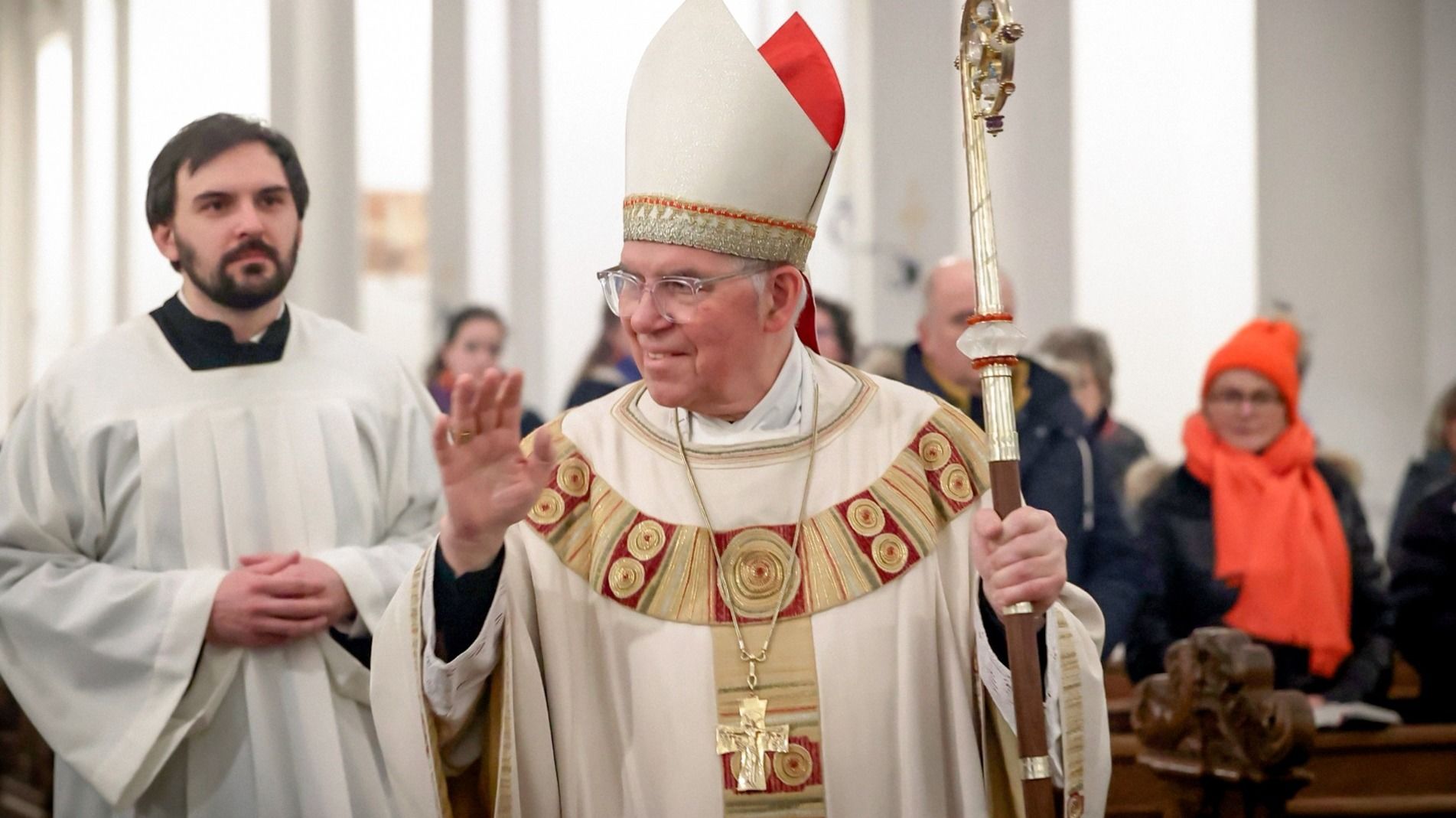 Weihbischof Diez predigt zum Fest der Erscheinung des Herrn im Fuldaer Dom. Foto: Bistum Fulda / Carina Jirsch   