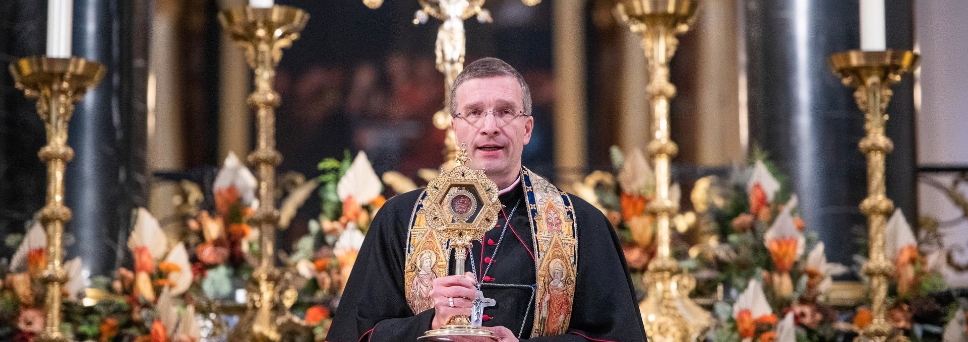 Feierliche Amtseinführung des neuen Fuldaer Bischofs