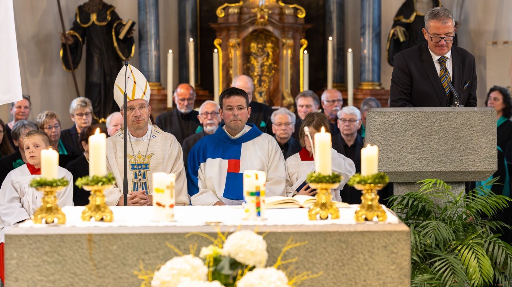 Gottesdienst in der Lourdeskapelle.  